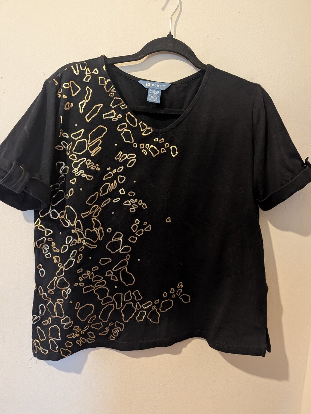 Koret Black Short-Sleeve Tee with Metallic Gold Abstract Detail Size S